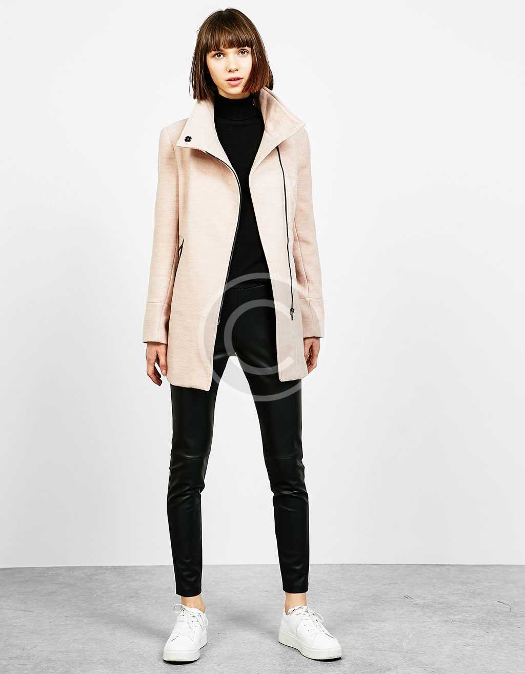 Pleated Coat With Flared Sleeves — изображение 4